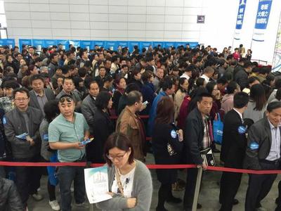 老板電器團(tuán)購活動引爆無錫,創(chuàng)單一品牌到場人數(shù)、銷售額雙紀(jì)錄 - 今日頭條(www.toutiao.com)